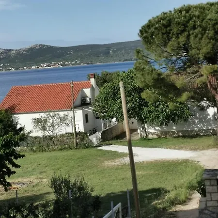 Mary - 30m From The Sea Apartment