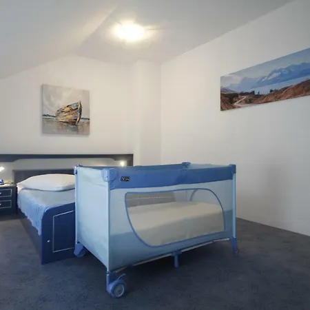 Mary - 30m From The Sea Apartment