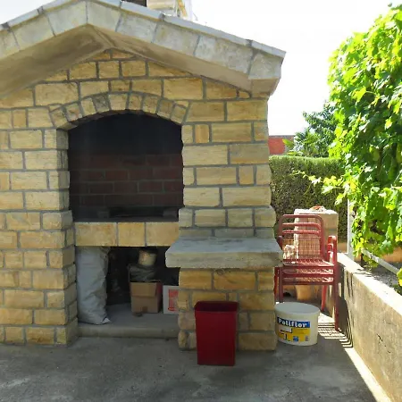 Apartment Mary - 30m From The Sea