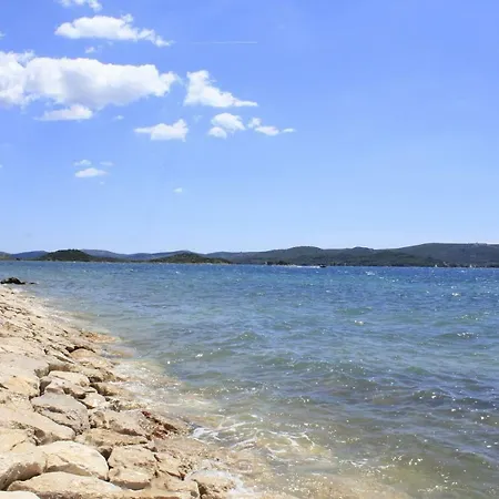 Apartment Mary - 30m From The Sea